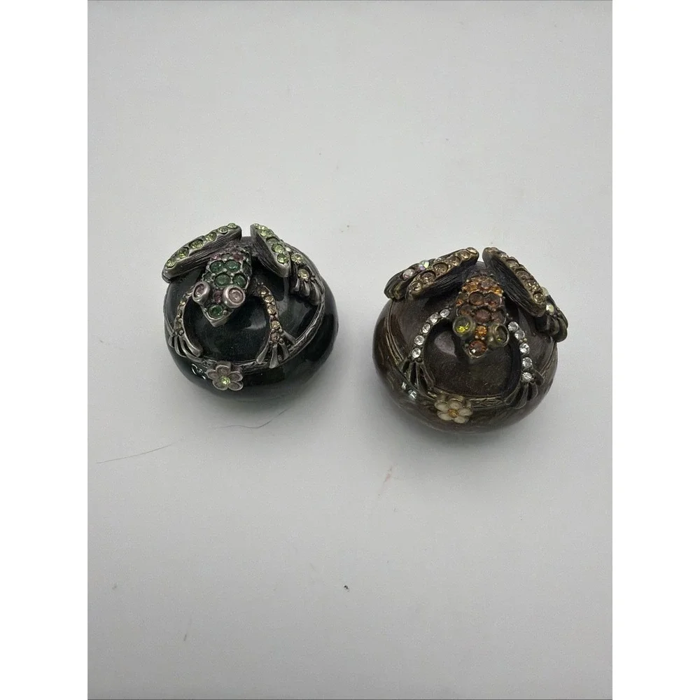 A Pair Of Jay Strongwater Frog Trinket Box Pill Box Swarovski Crystals